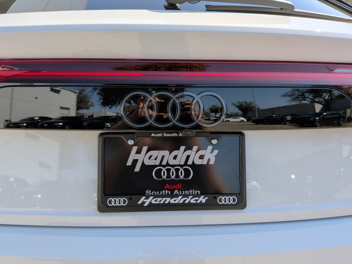 2026 Audi Q8 - Image 38