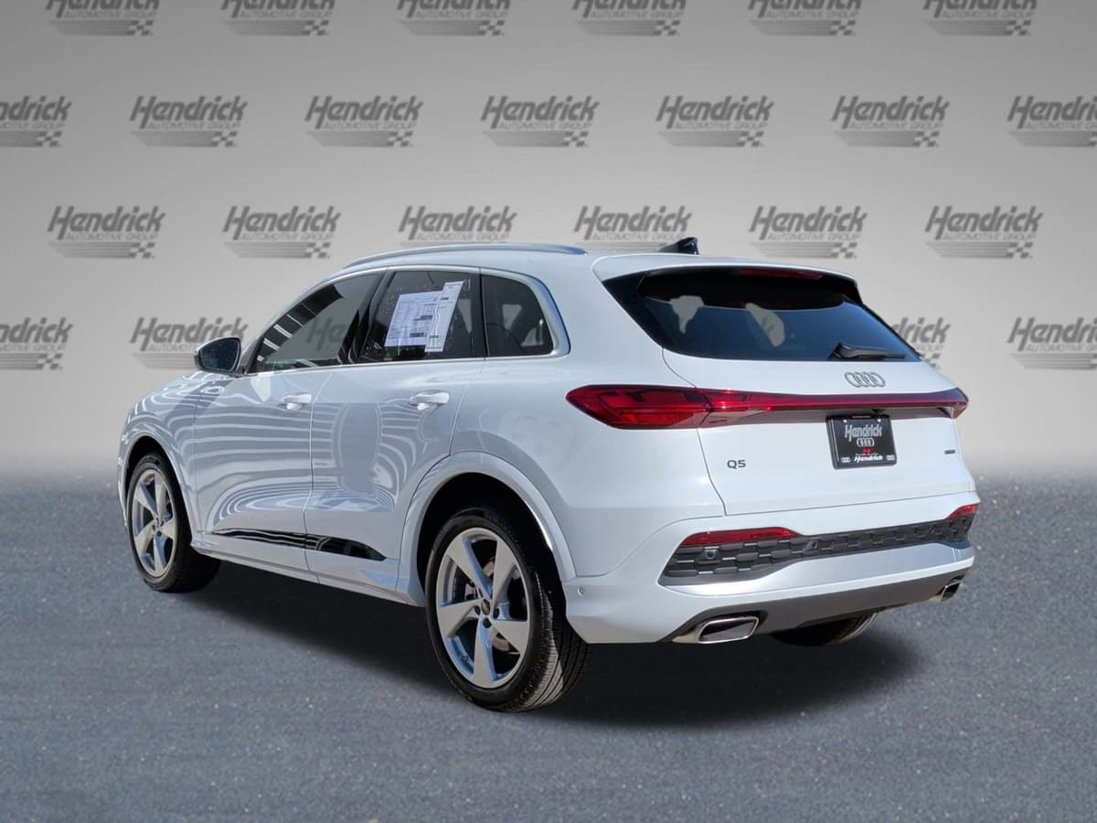 2025 Audi Q5 - Image 7
