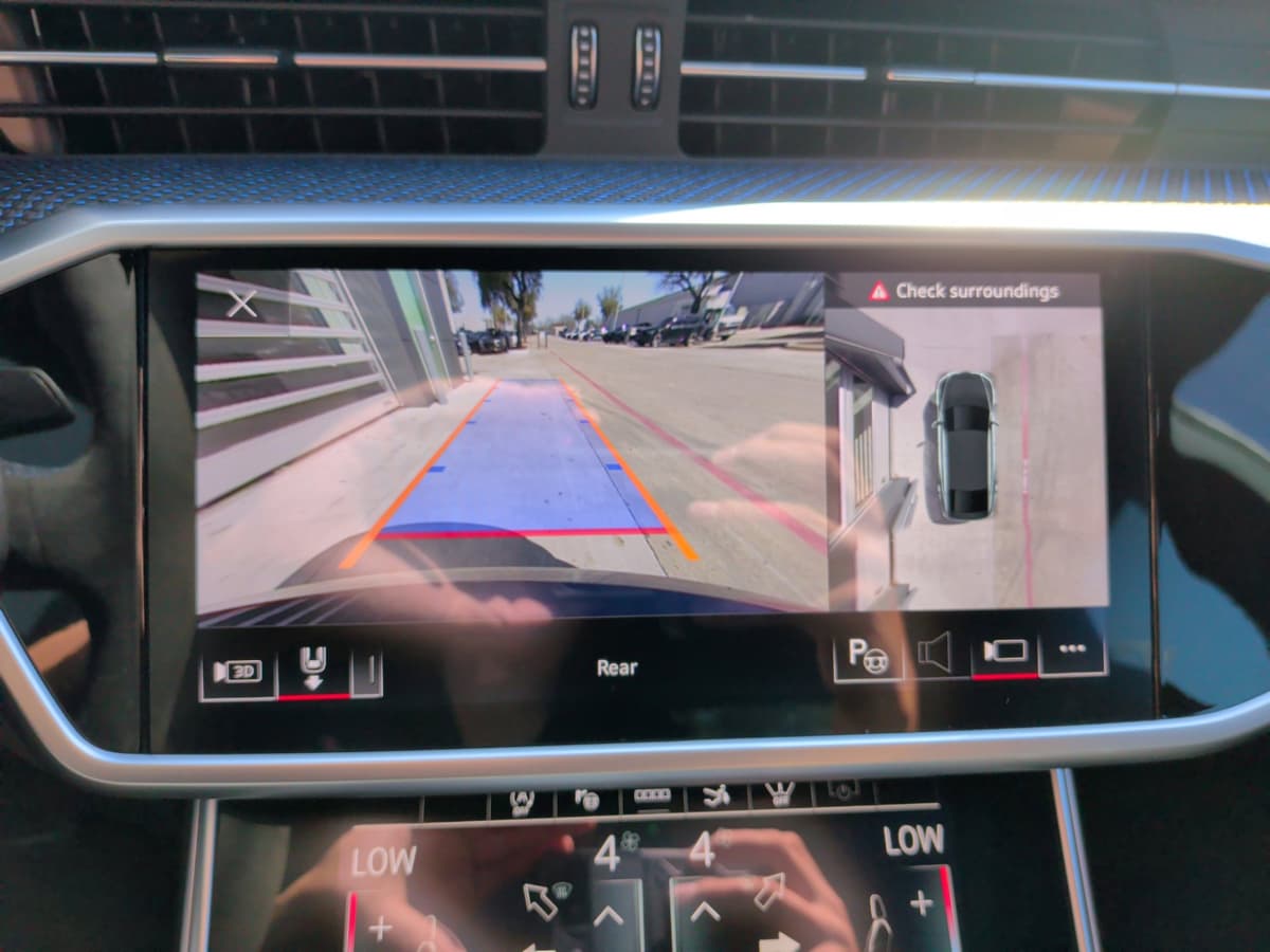 2025 Audi RS 7 - Image 28