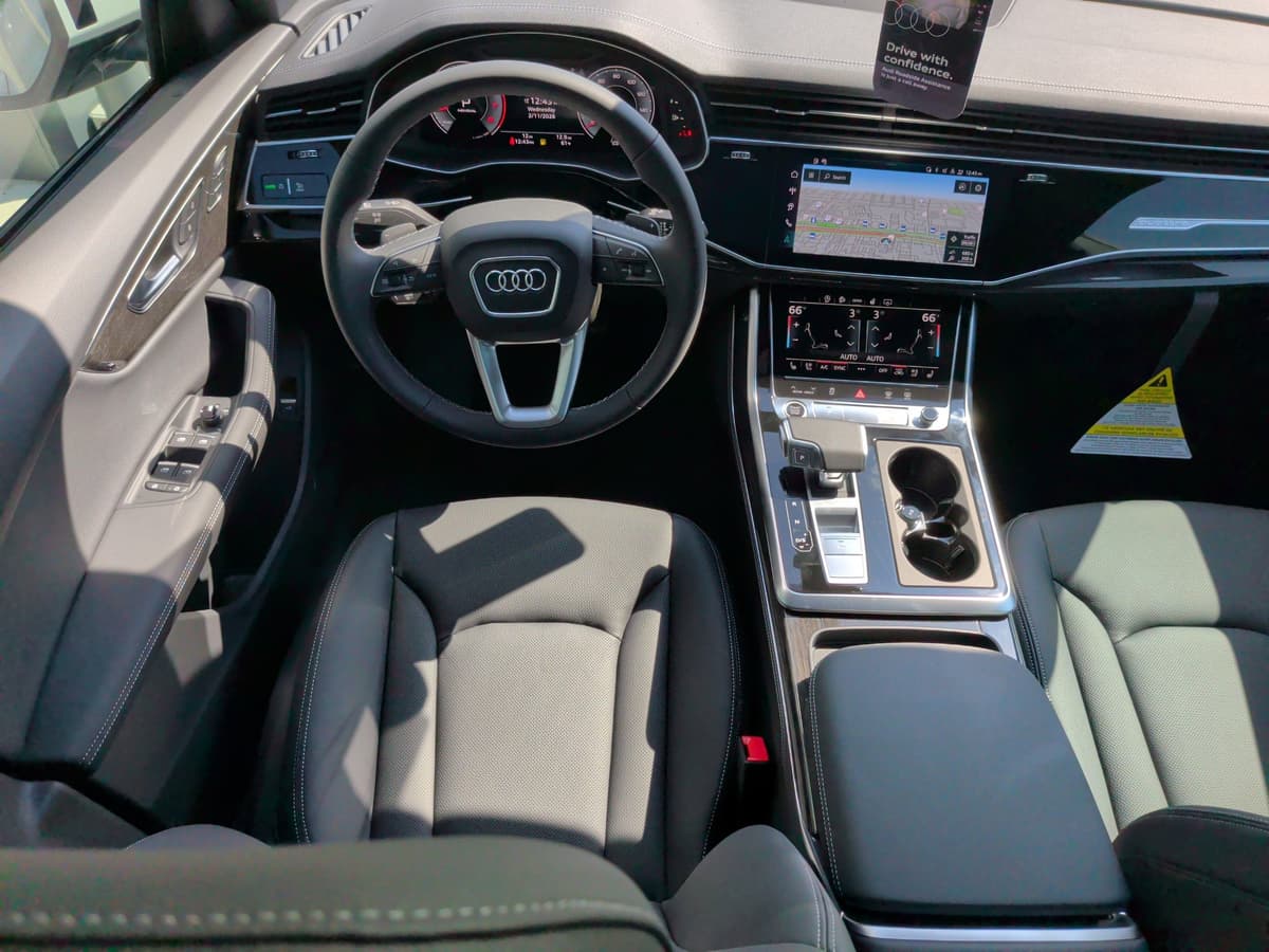 2026 Audi Q8 - Image 17