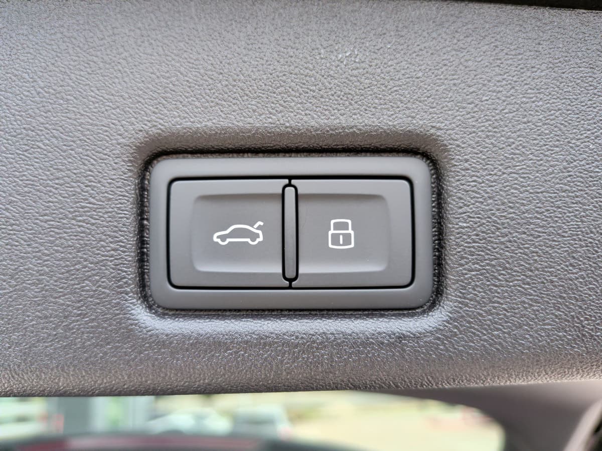 2025 Audi Q5 - Image 39