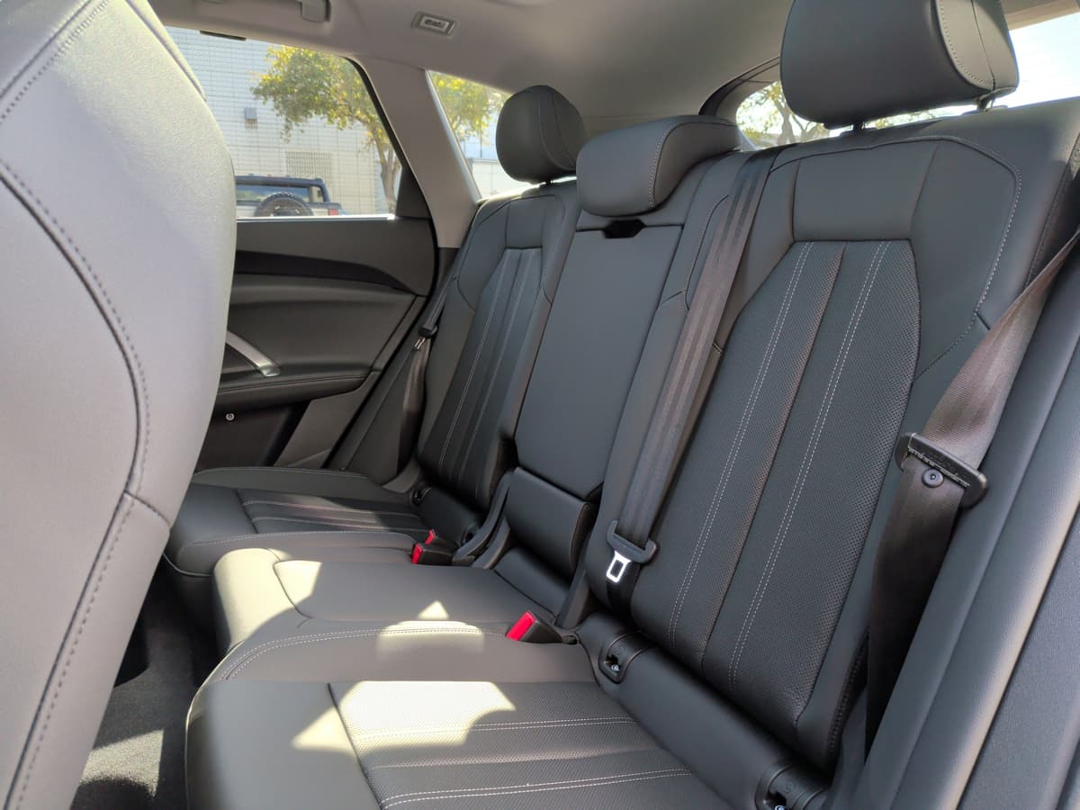 2025 Audi Q5 - Image 33