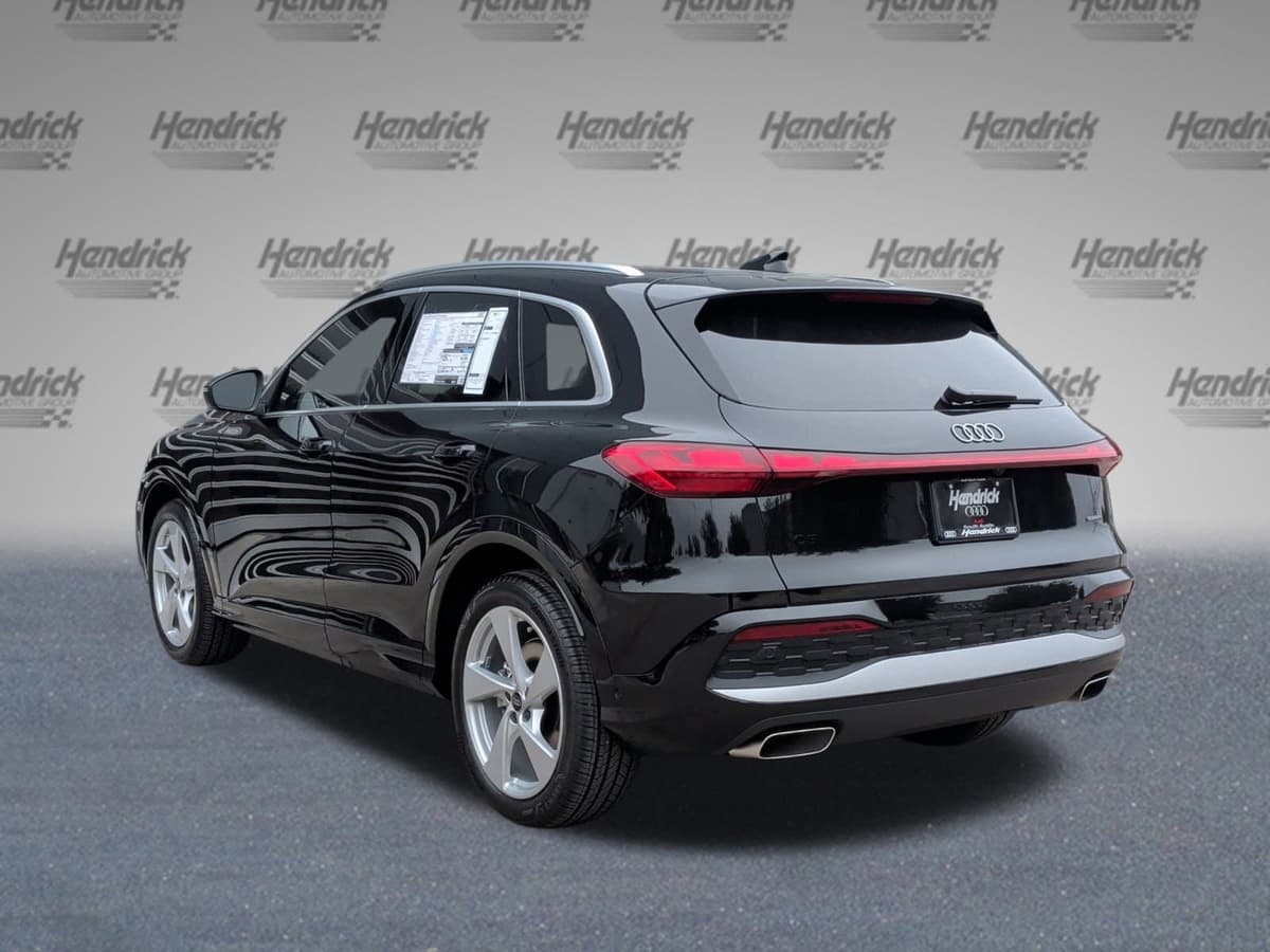 2025 Audi Q5 - Image 7