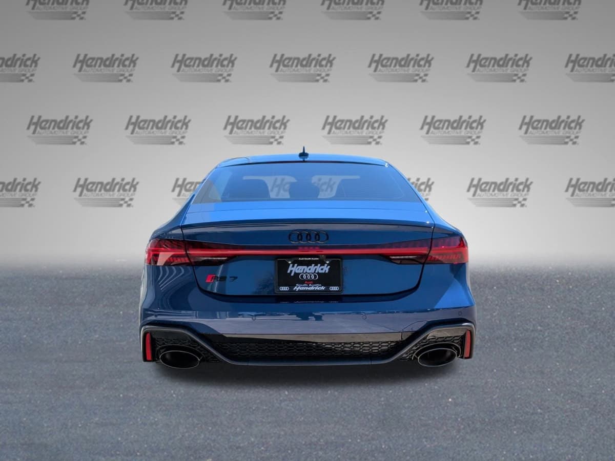 2025 Audi RS 7 - Image 8