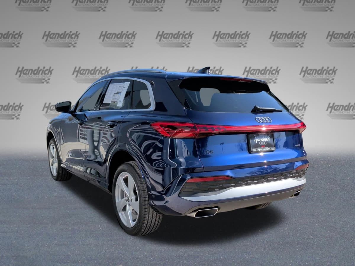2025 Audi Q5 - Image 7