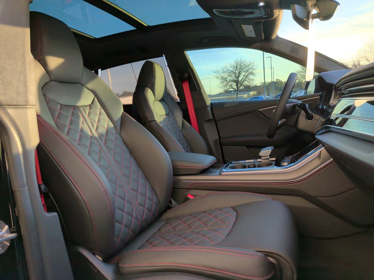 2026 Audi SQ8 - Image 21