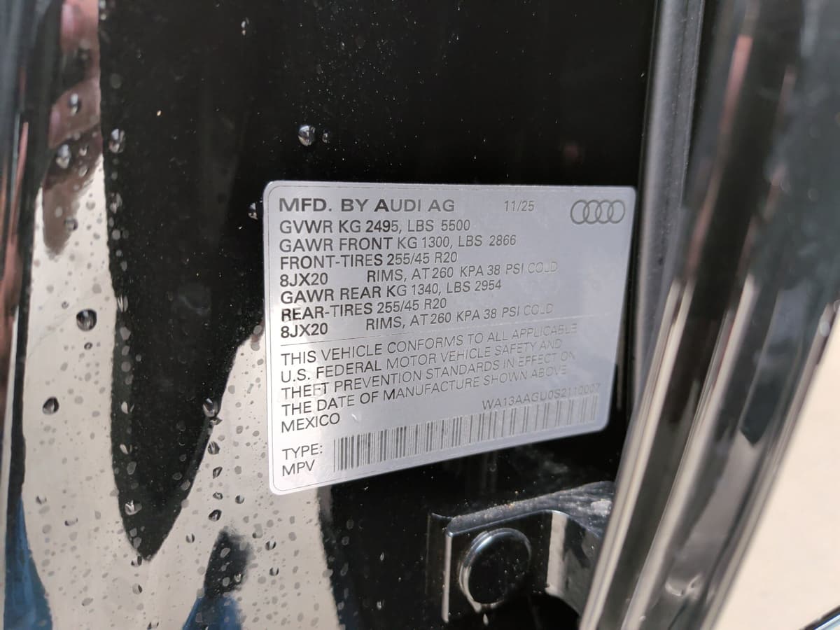 2025 Audi Q5 - Image 36