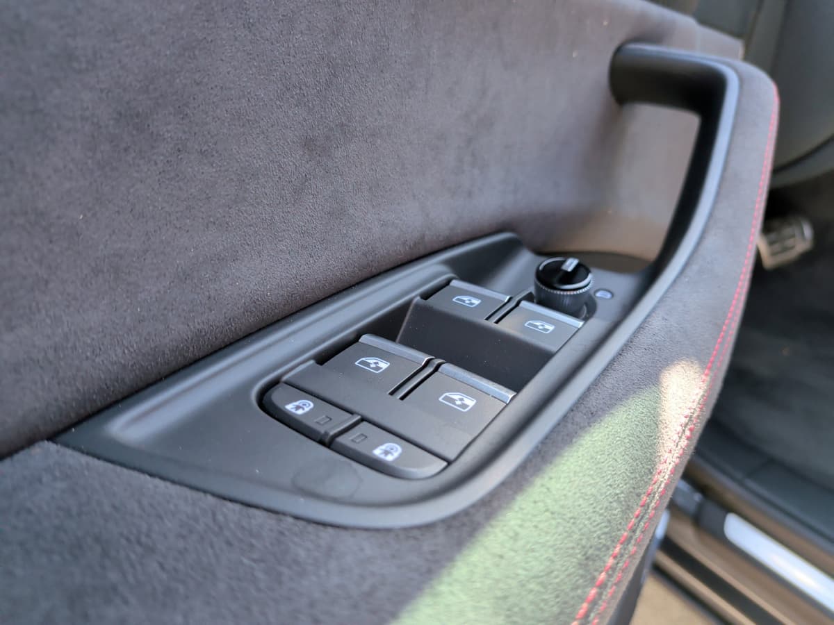 2026 Audi RS Q8 - Image 14