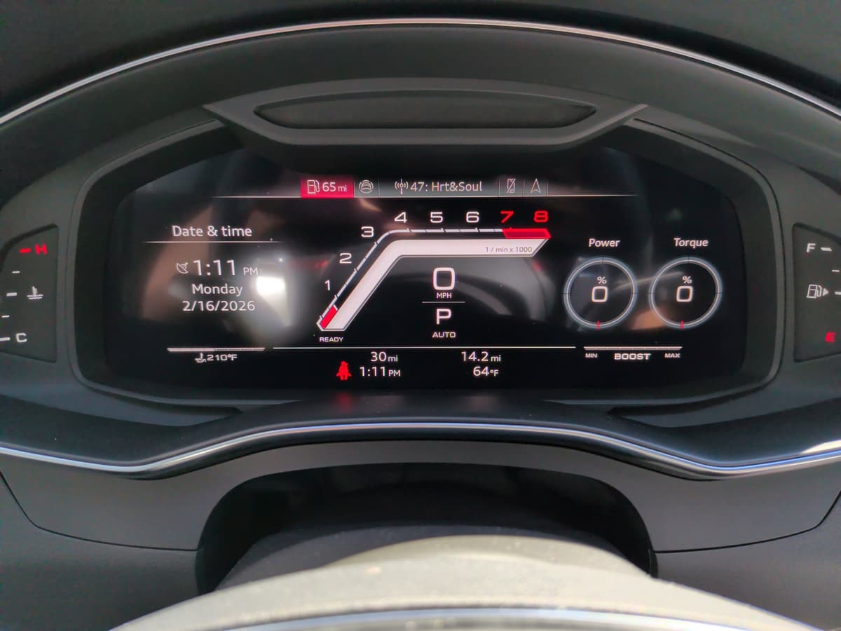 2025 Audi RS 7 - Image 23