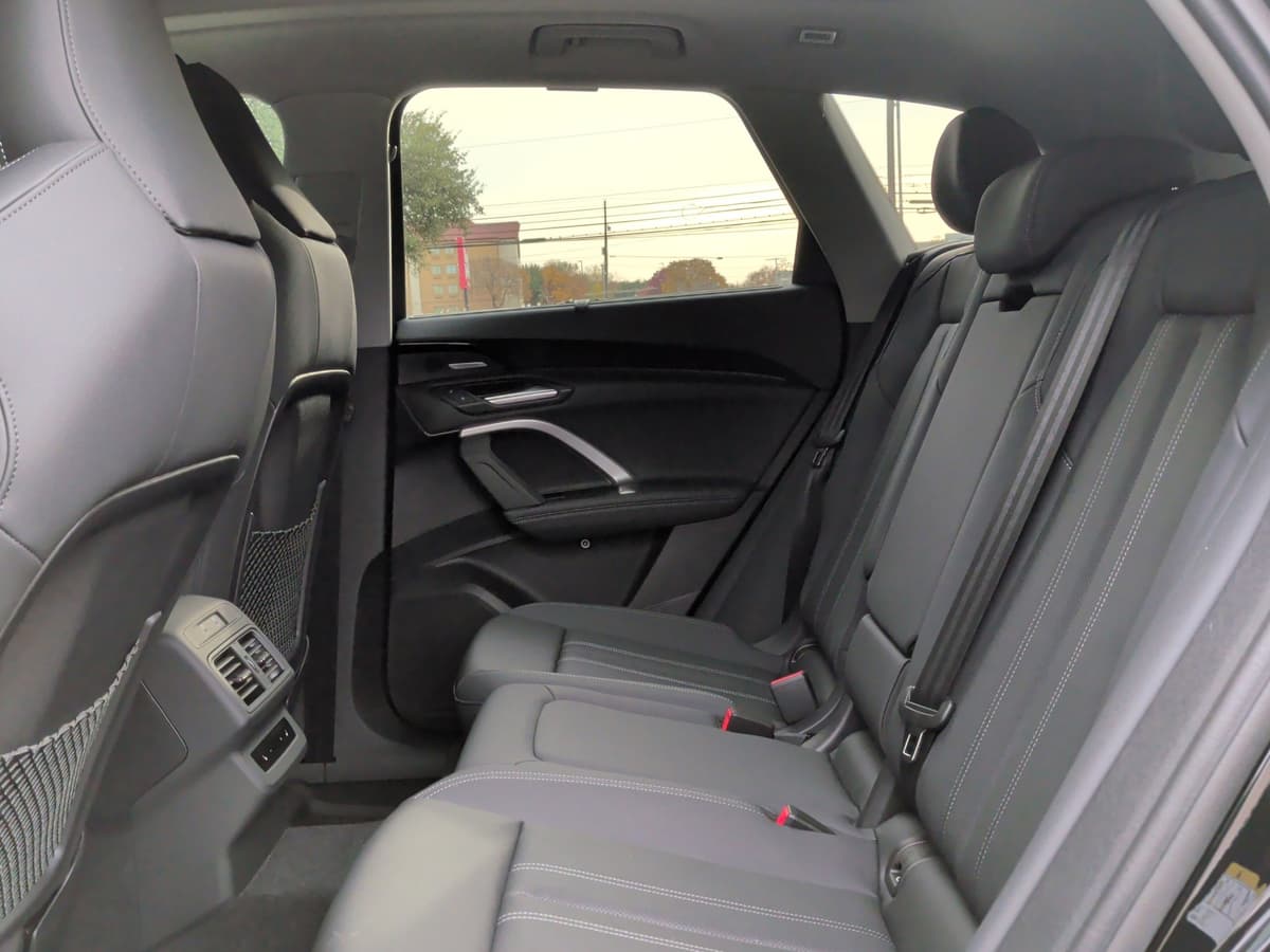 2025 Audi Q5 - Image 17
