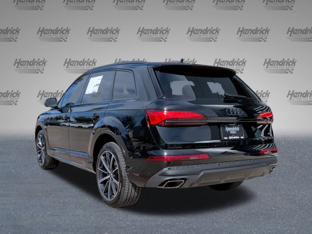 2026 Audi Q7 - Image 7