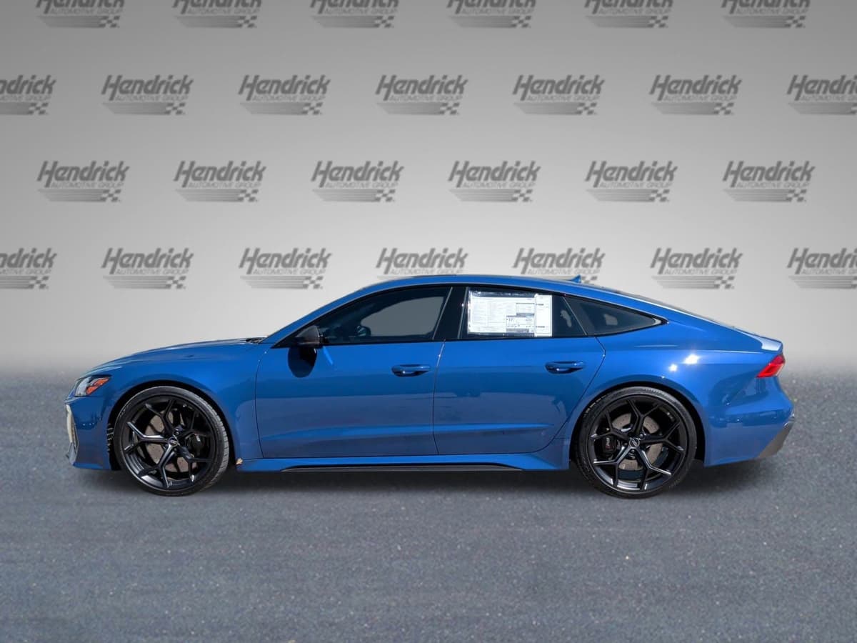 2025 Audi RS 7 - Image 6