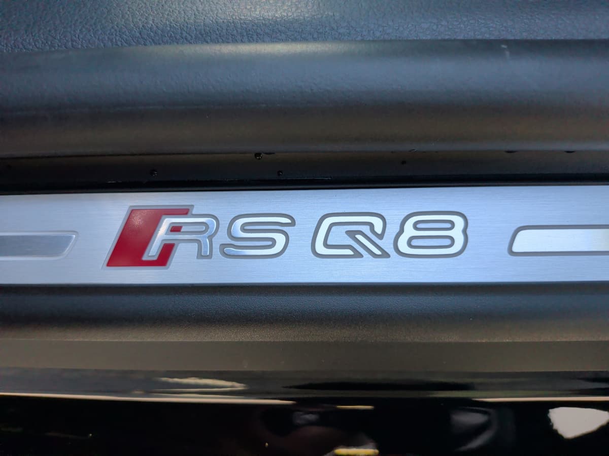 2026 Audi RS Q8 - Image 37