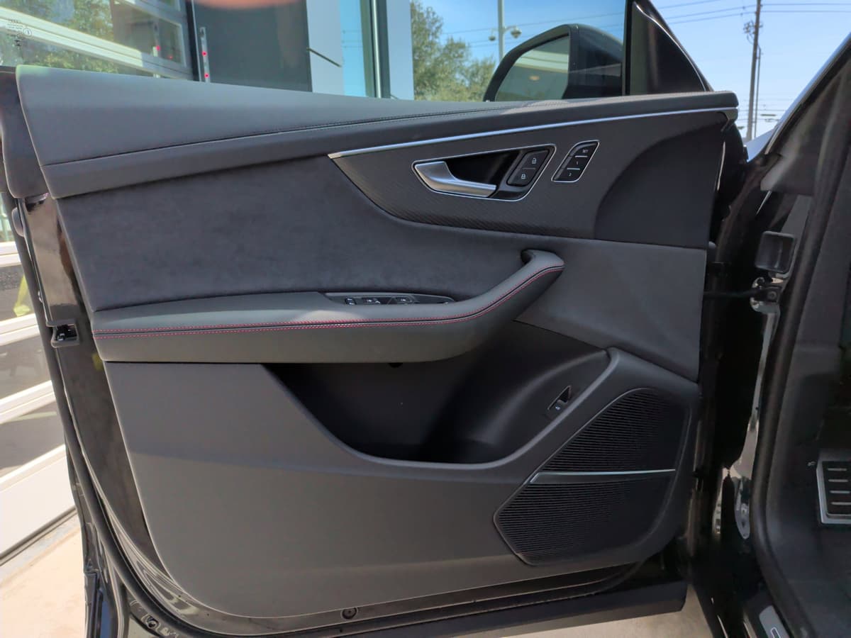 2026 Audi Q8 - Image 13