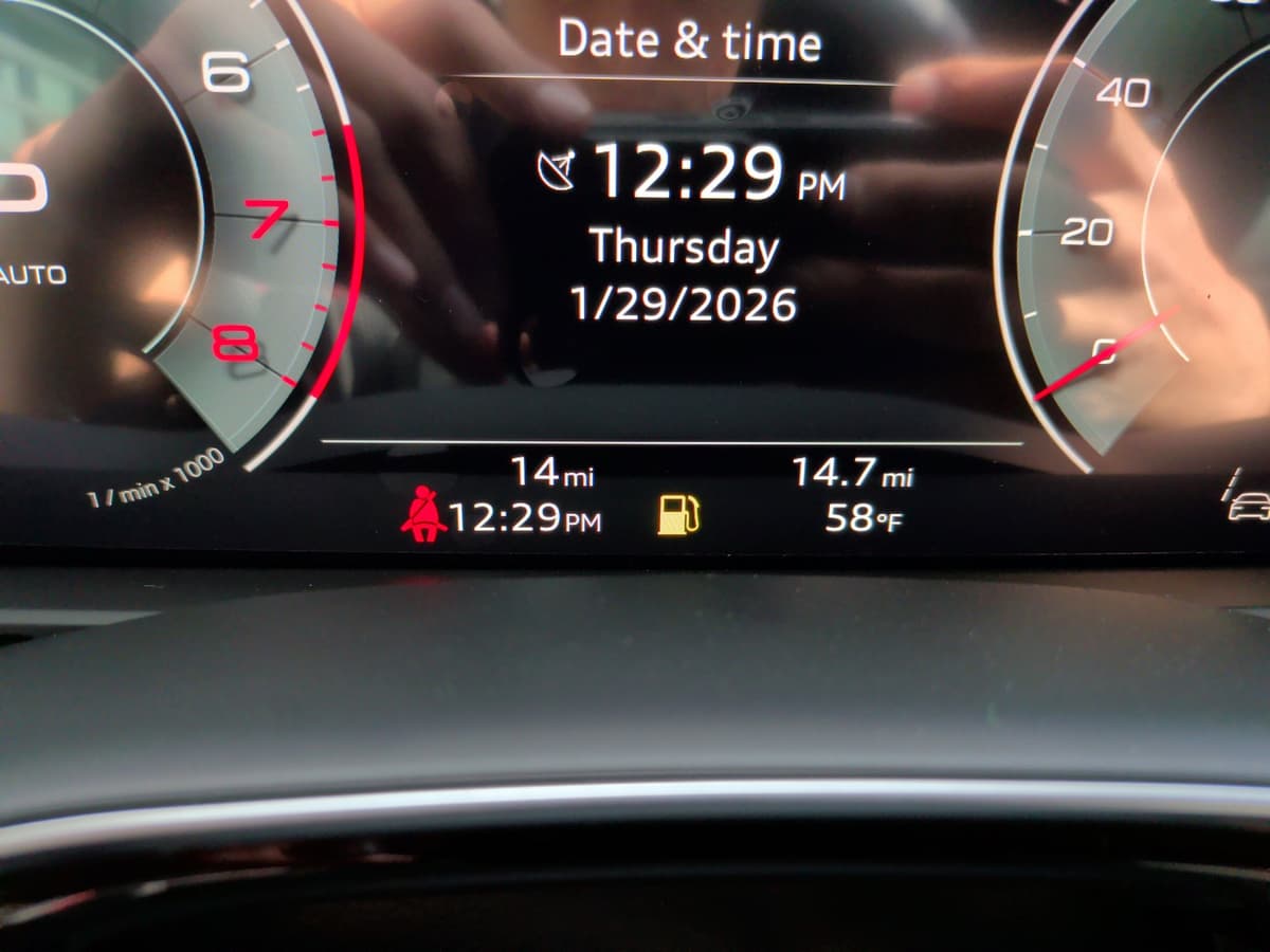 2026 Audi Q8 - Image 24