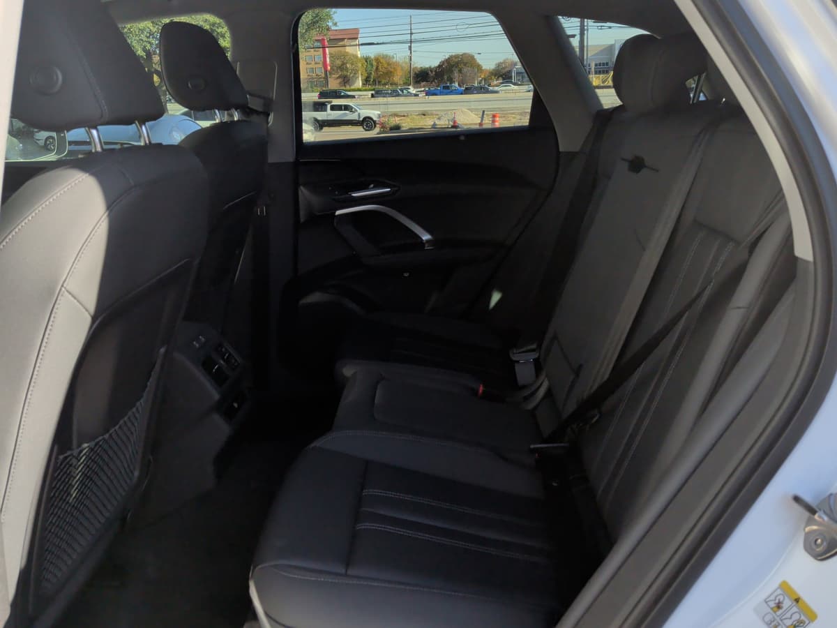 2025 Audi Q5 - Image 17