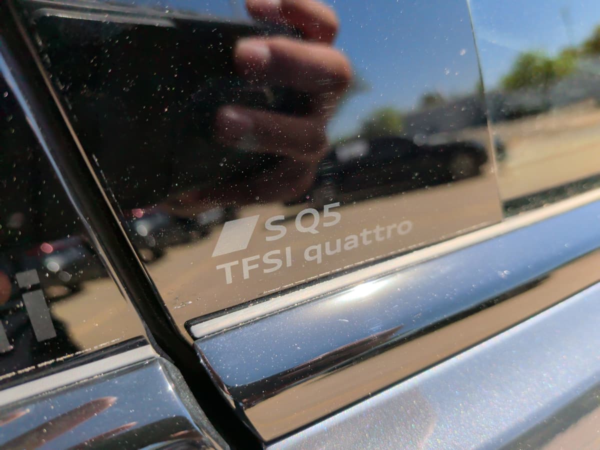 2025 Audi SQ5 - Image 37