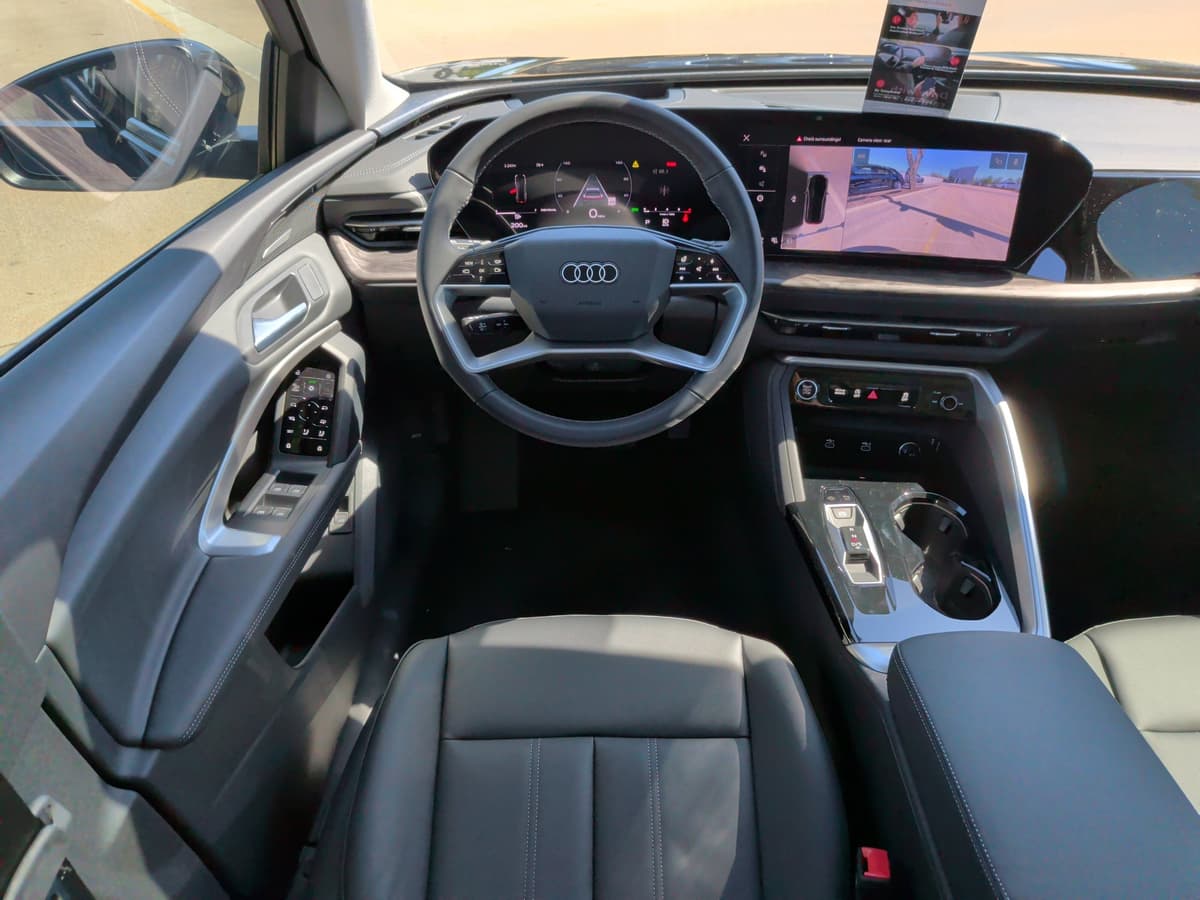 2025 Audi Q5 - Image 17