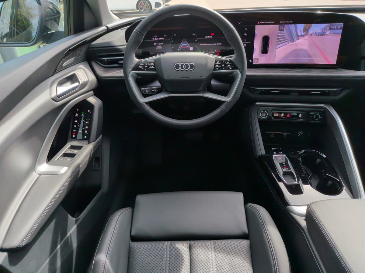 2025 Audi Q5 Sportback - Image 17