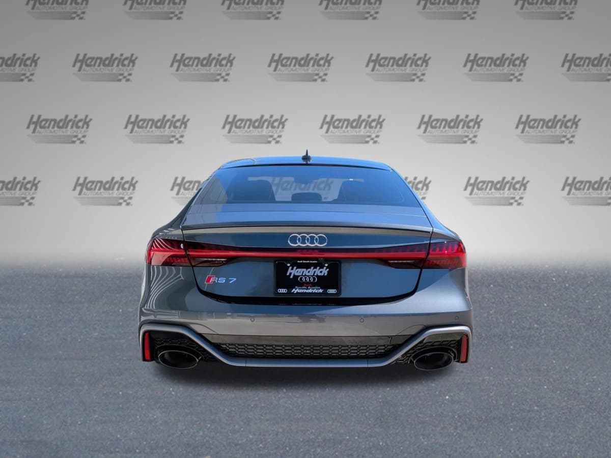 2025 Audi RS 7 - Image 8