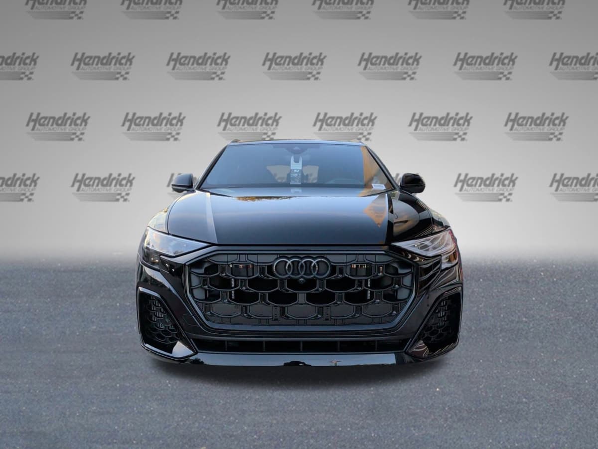 2026 Audi SQ8 - Image 3