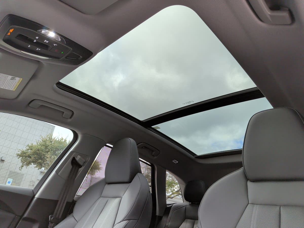 2025 Audi Q5 - Image 30