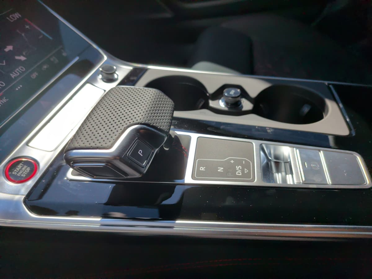 2025 Audi RS 7 - Image 29