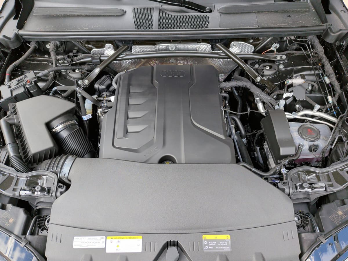 2025 Audi Q5 - Image 35