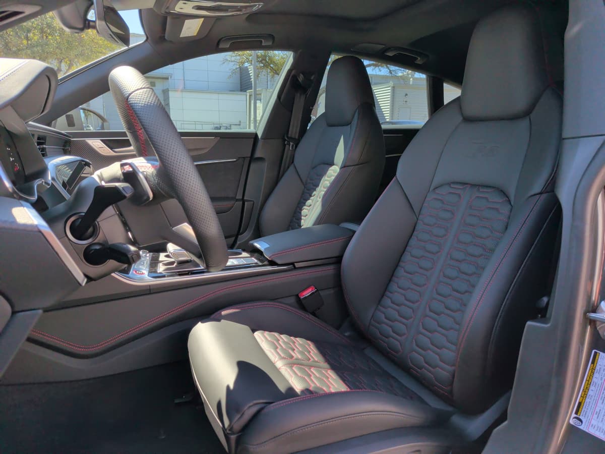 2025 Audi RS 7 - Image 15