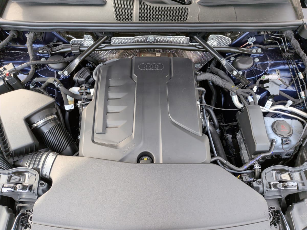 2025 Audi Q5 - Image 36