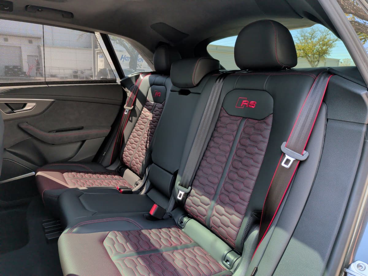 2026 Audi RS Q8 - Image 34