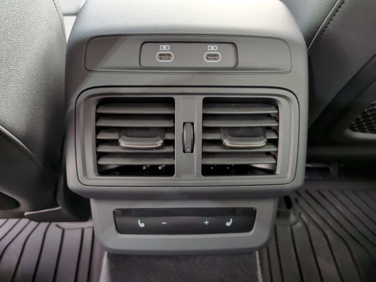 2025 Audi Q5 - Image 40