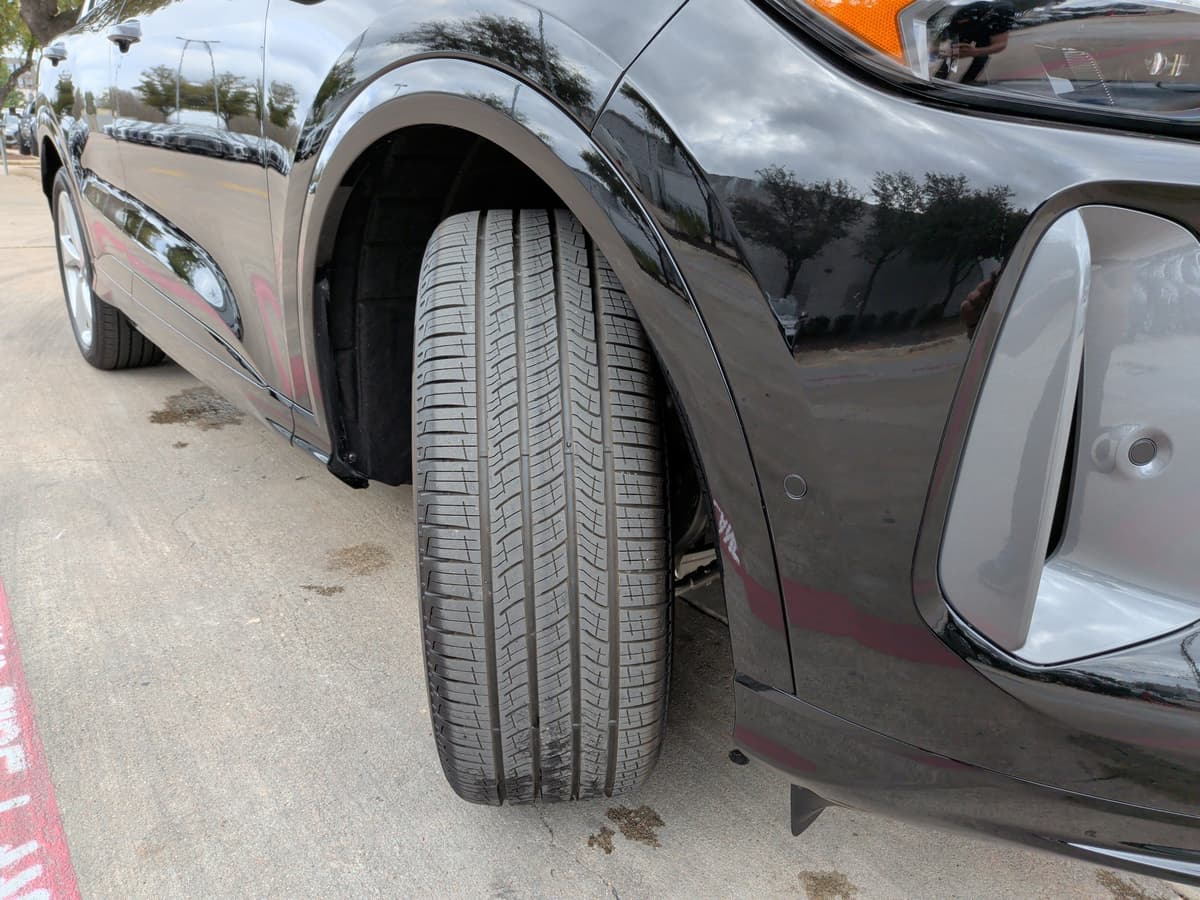 2025 Audi Q5 - Image 12