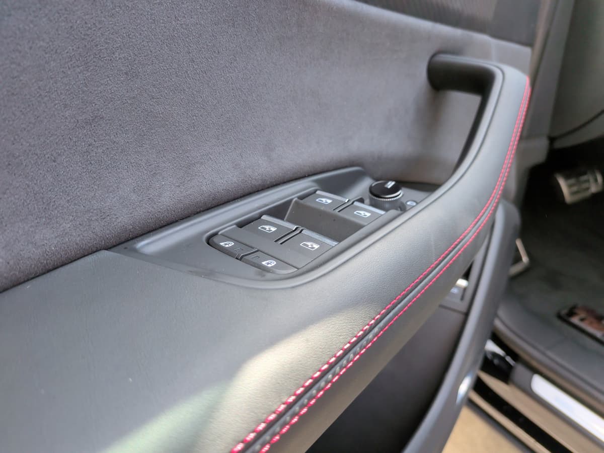 2026 Audi Q8 - Image 14