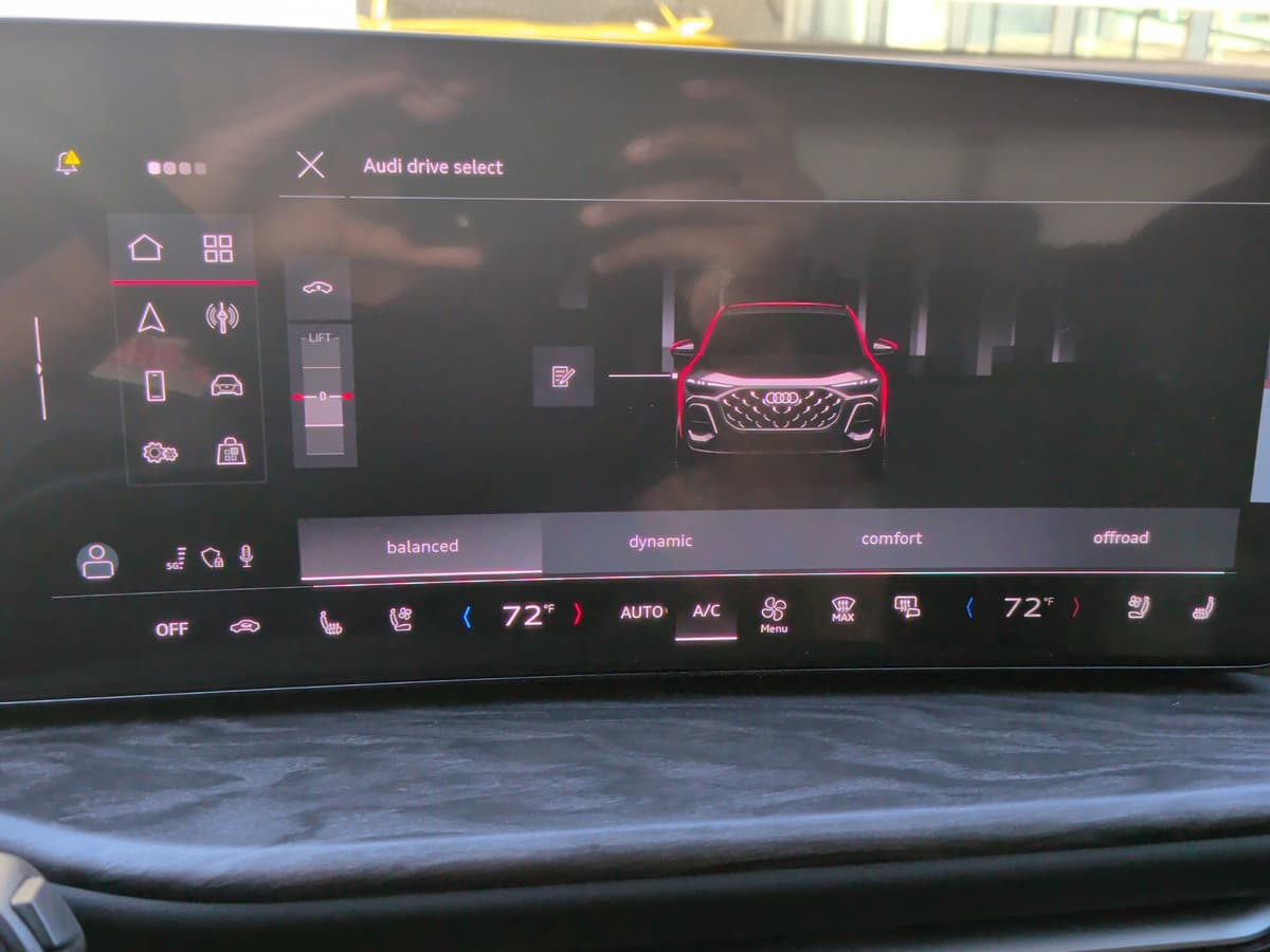 2025 Audi Q5 - Image 23