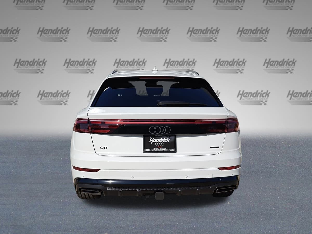 2025 Audi Q8 - Image 8