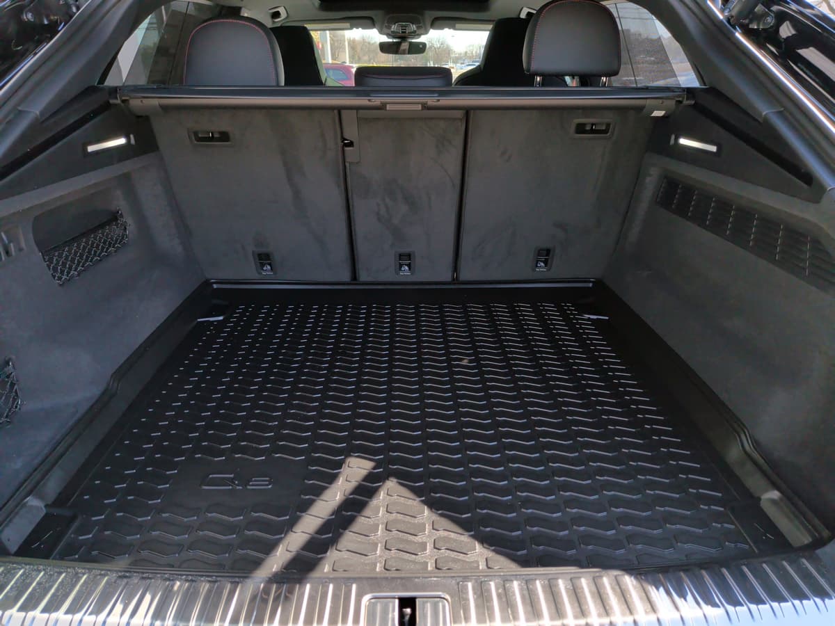 2026 Audi Q8 - Image 35