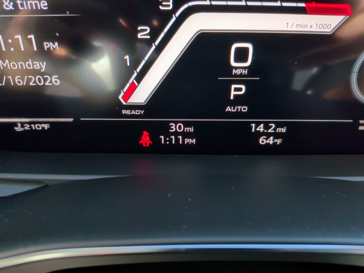 2025 Audi RS 7 - Image 24