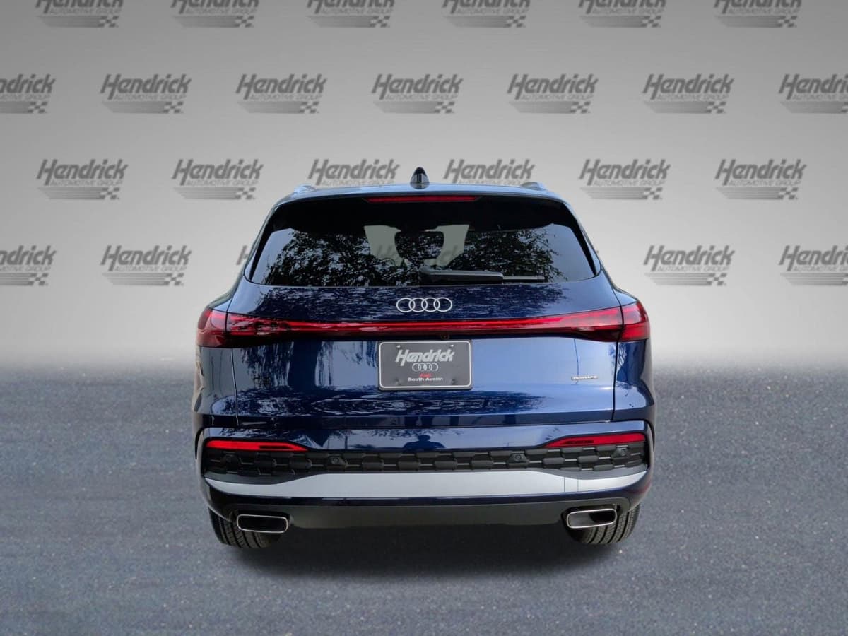 2025 Audi Q5 - Image 8