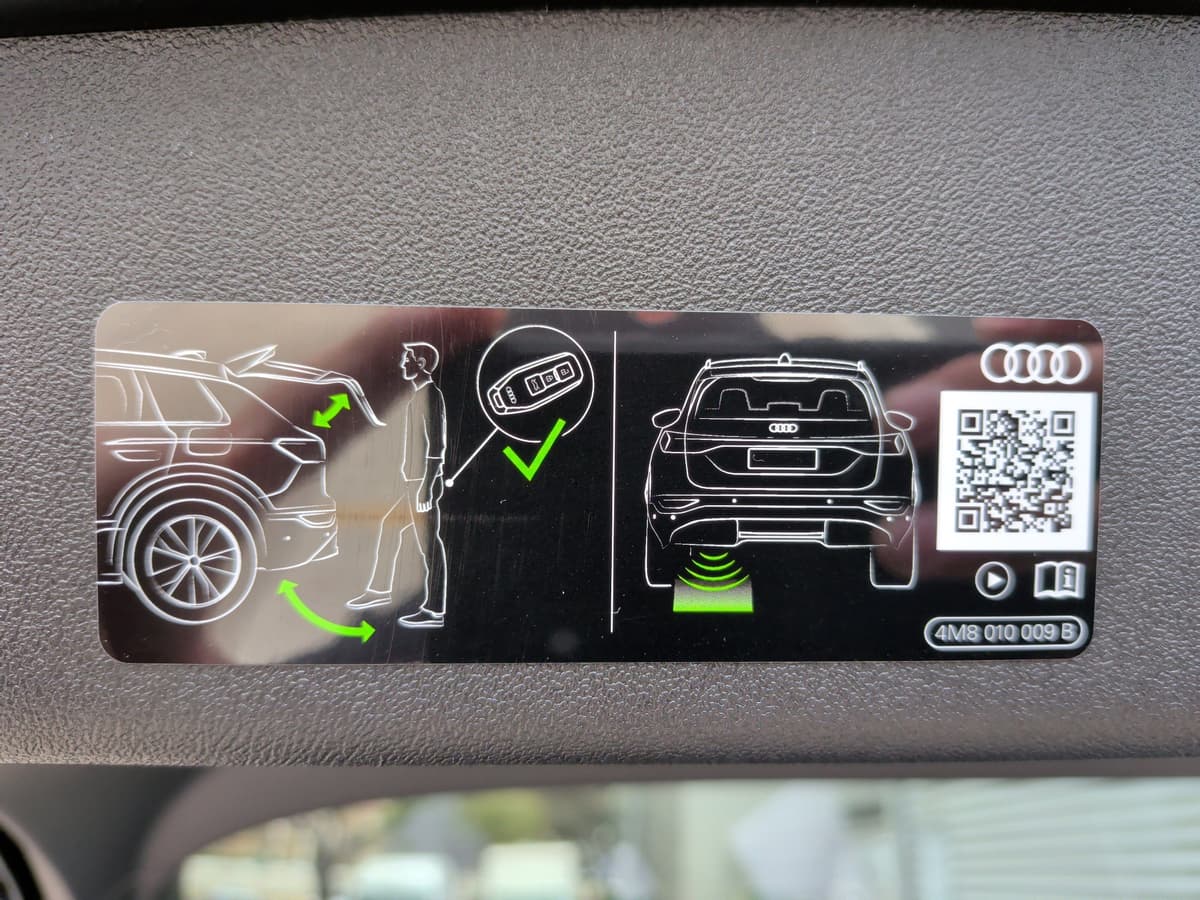 2025 Audi Q5 Sportback - Image 40