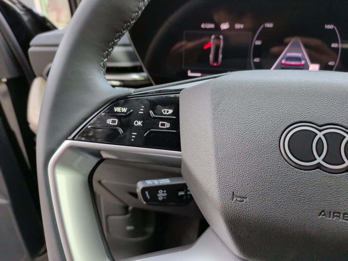 2025 Audi Q5 - Image 20