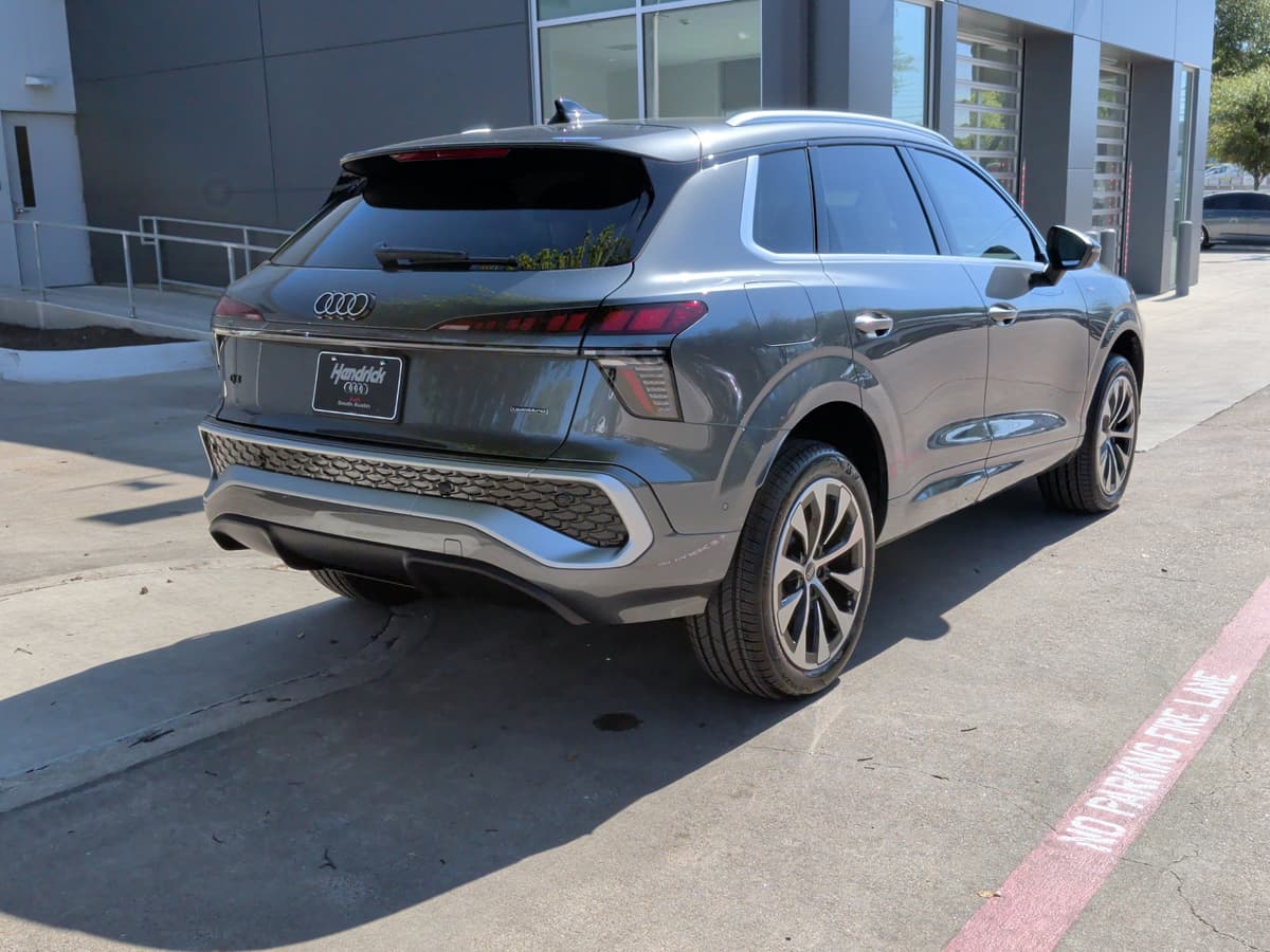 2026 Audi Q3 - Image 9