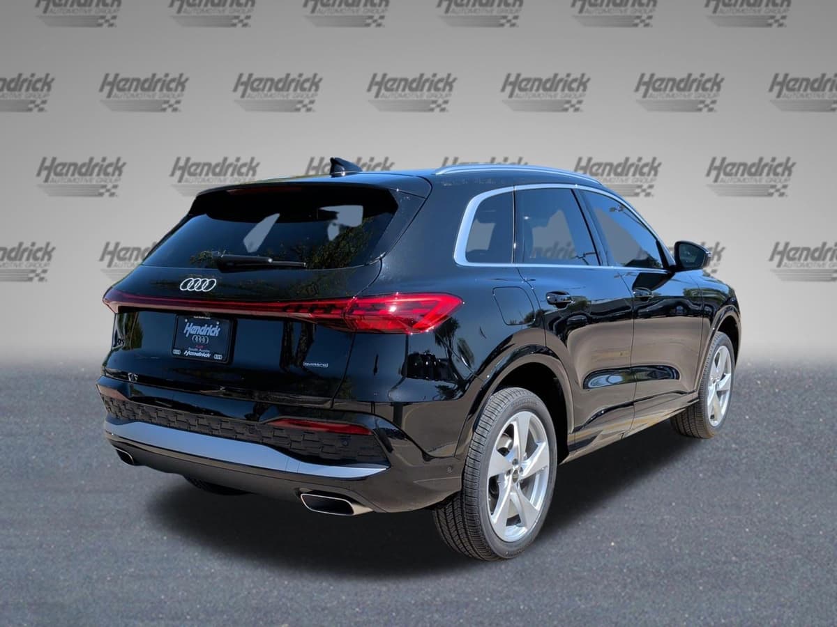 2025 Audi Q5 - Image 9