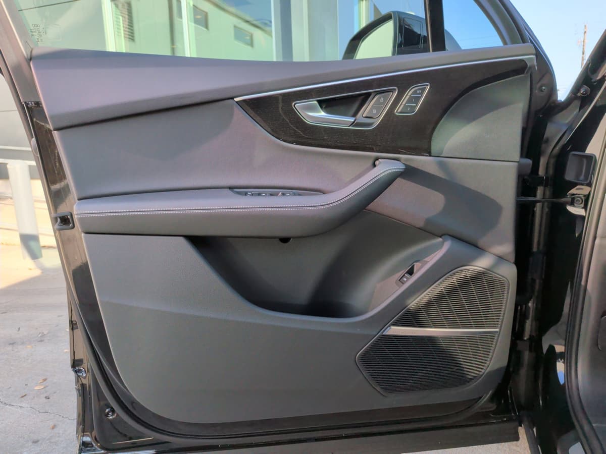 2026 Audi Q7 - Image 13