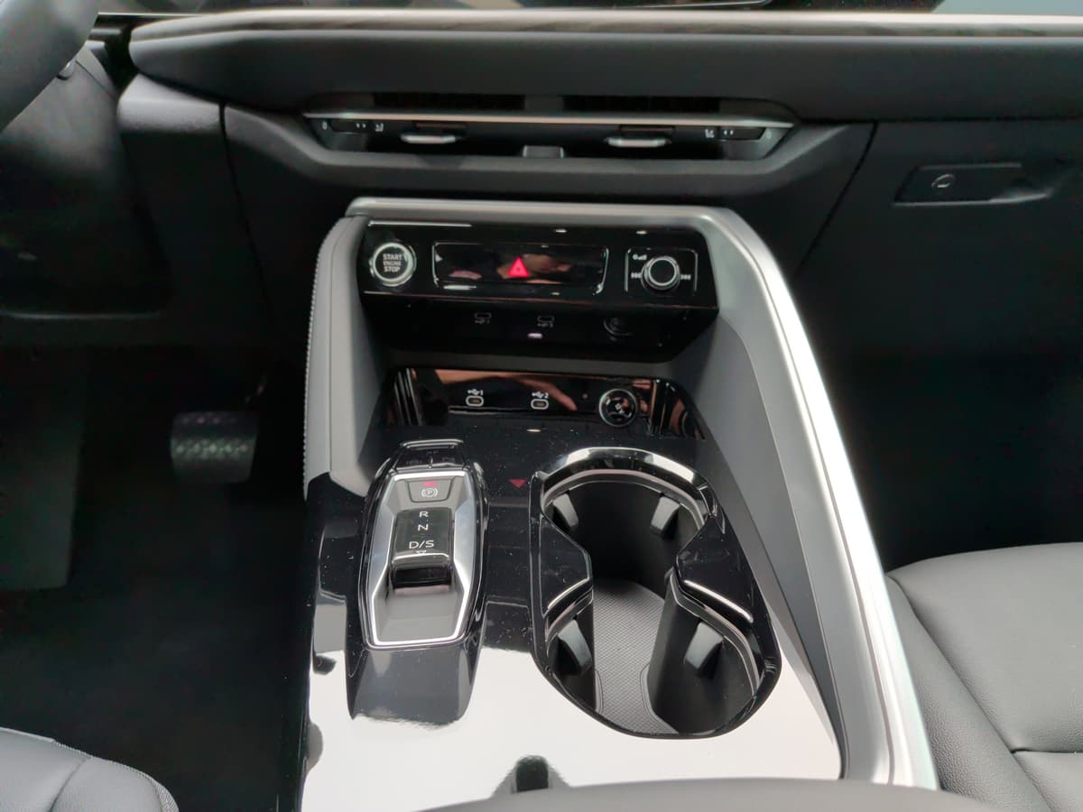 2025 Audi Q5 Sportback - Image 25