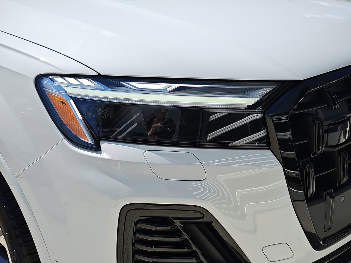 2026 Audi Q7 - Image 11