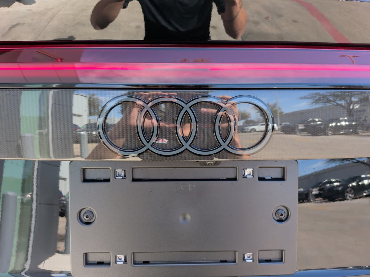 2026 Audi Q8 - Image 40