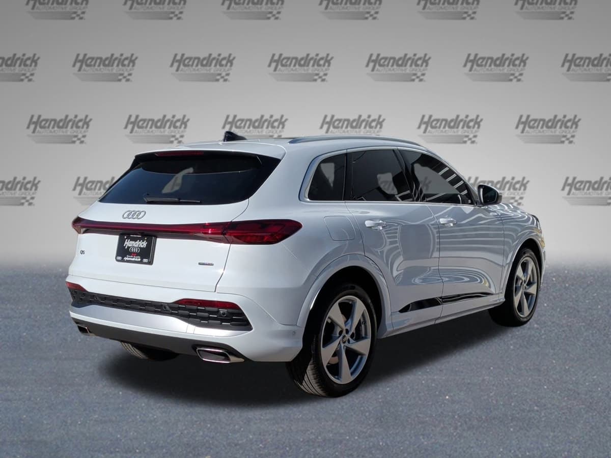 2025 Audi Q5 - Image 9