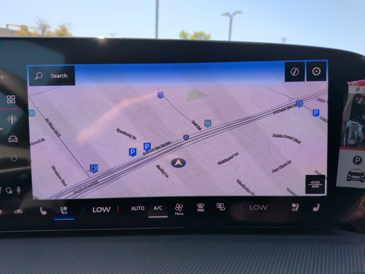 2025 Audi SQ5 - Image 26