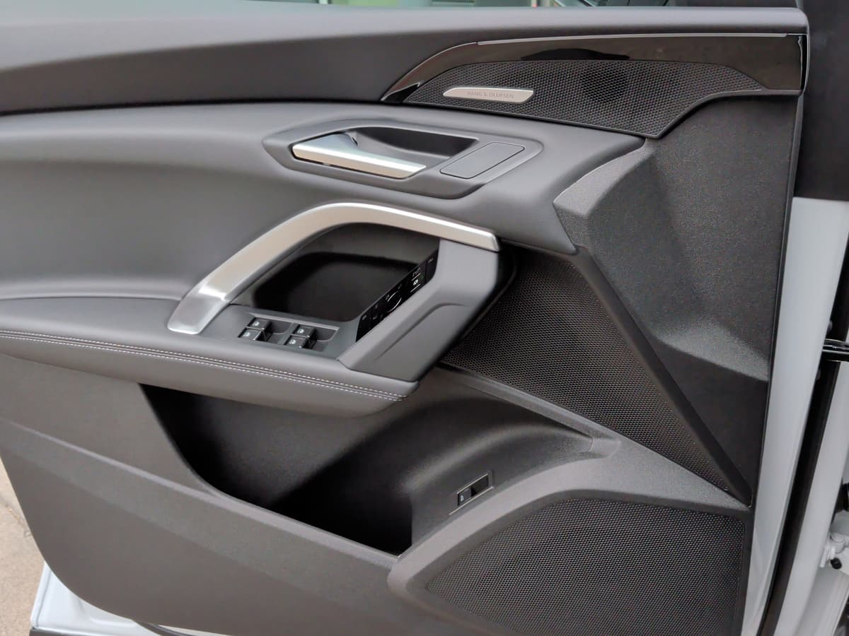 2025 Audi Q5 - Image 28